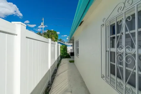 951 Green Street West Palm Beach FL 33405