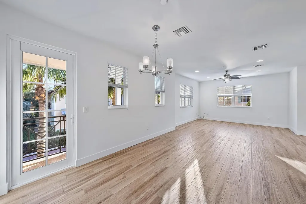 3770 County Line Road Tequesta FL 33469