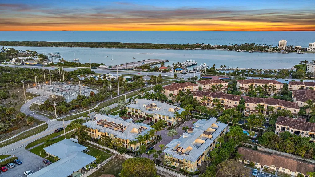 3770 County Line Road Tequesta FL 33469
