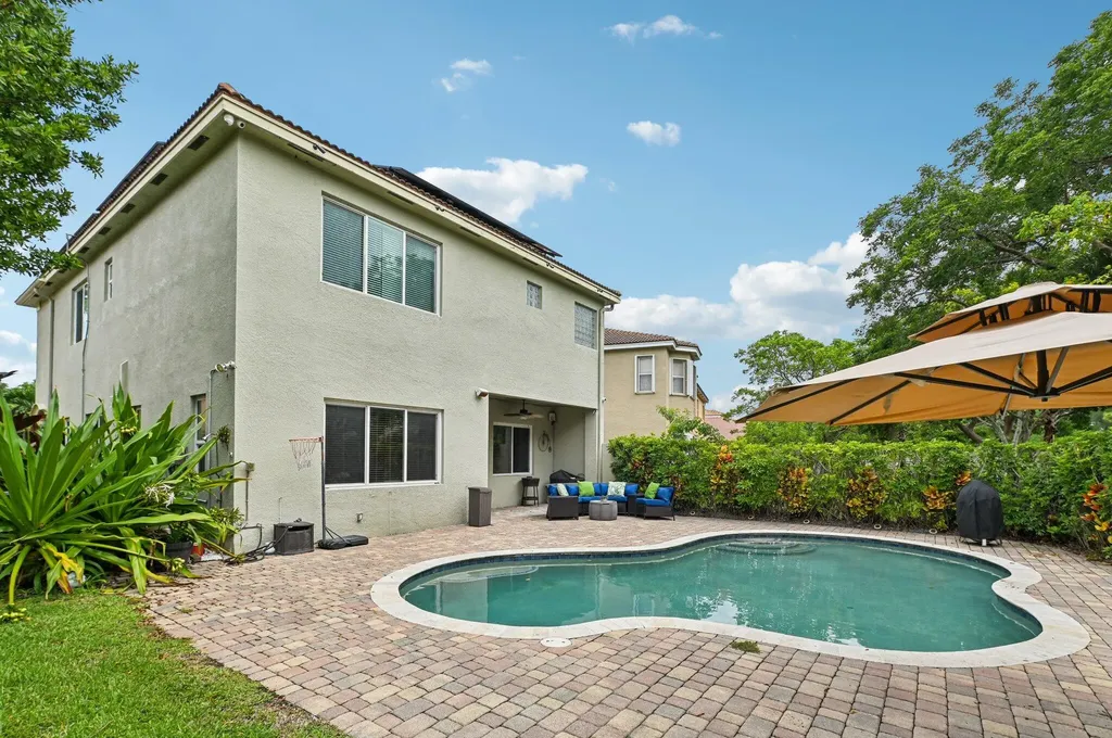 553 Gazetta Way West Palm Beach FL 33413