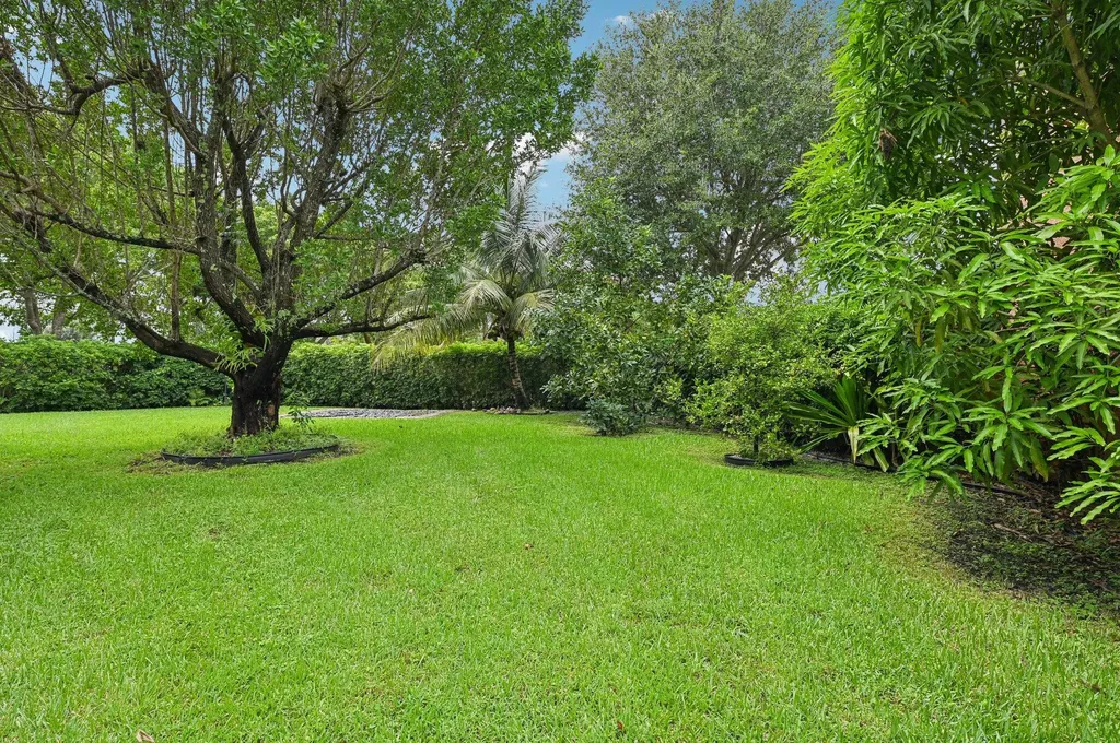 553 Gazetta Way West Palm Beach FL 33413