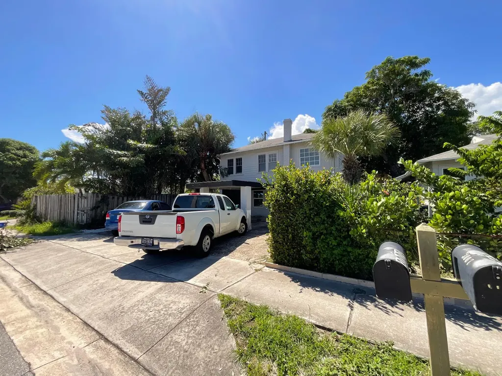 700 Tallapoosa Street West Palm Beach FL 33405