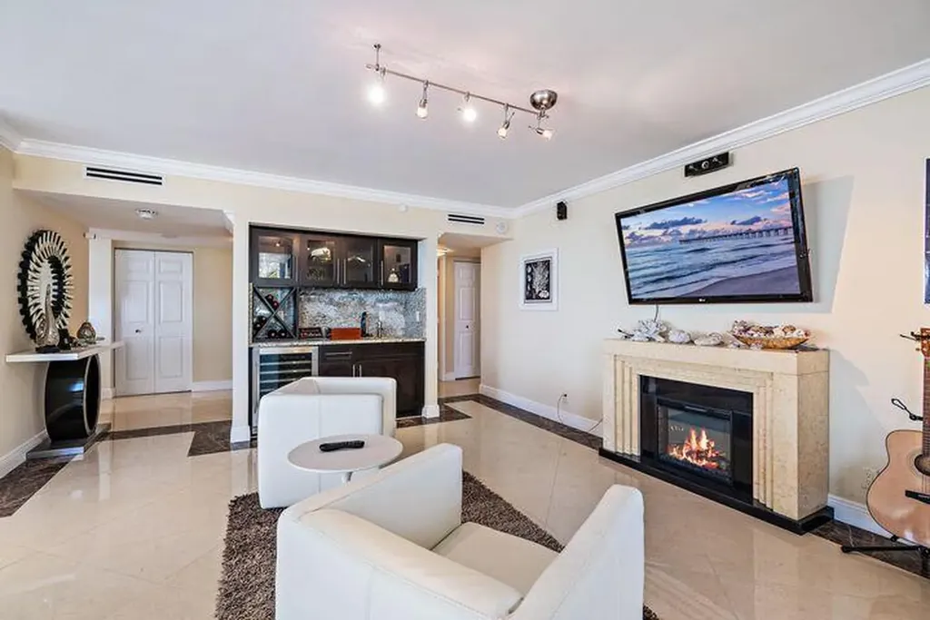 3560 S Ocean Boulevard South Palm Beach FL 33480