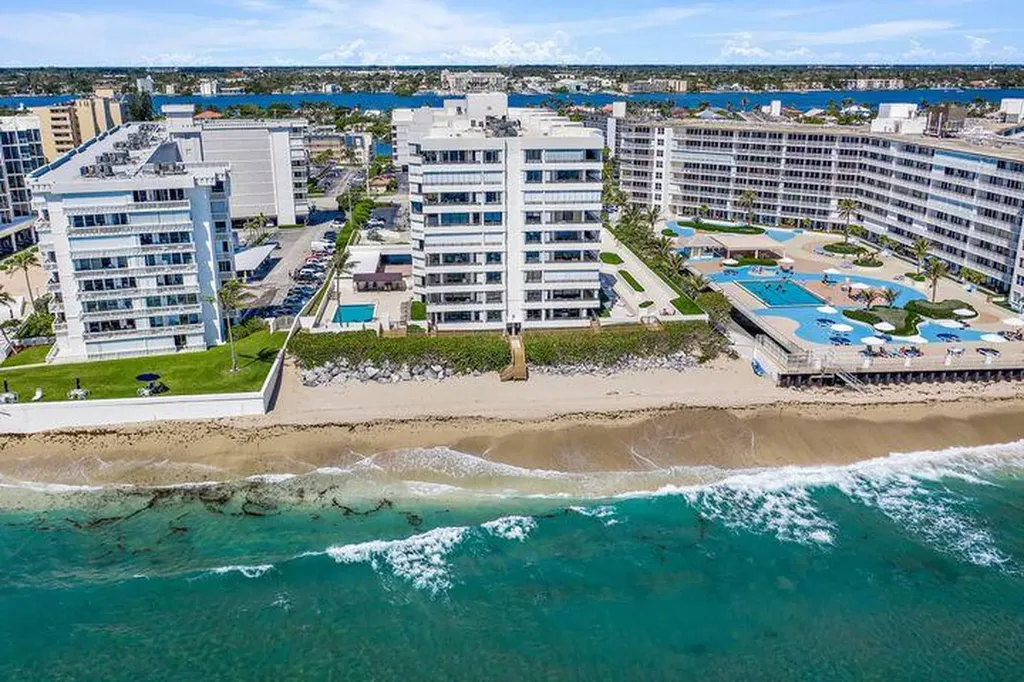 3560 S Ocean Boulevard South Palm Beach FL 33480