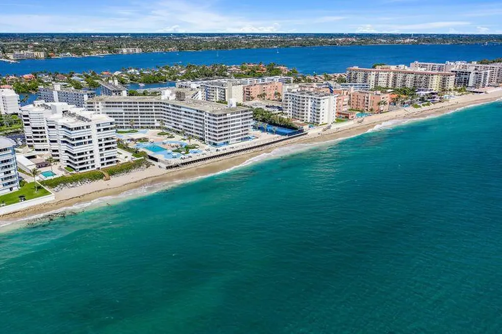 3560 S Ocean Boulevard South Palm Beach FL 33480