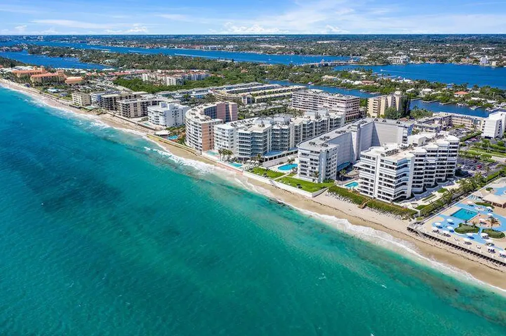 3560 S Ocean Boulevard South Palm Beach FL 33480