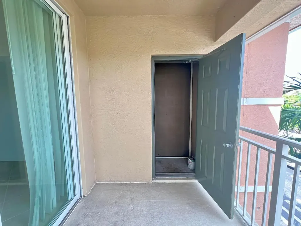 6450 Emerald Dunes Drive West Palm Beach FL 33411