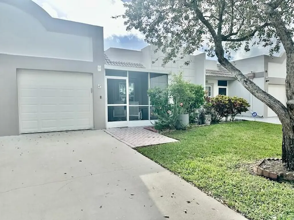 18730 Stewart Circle Boca Raton FL 33496