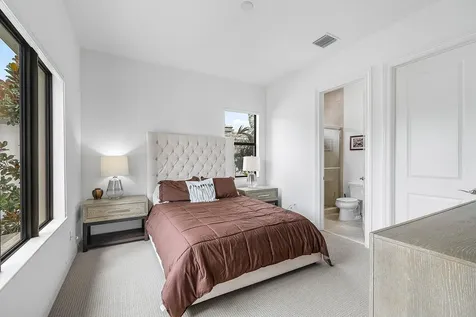 6901 NW 25th Way Boca Raton FL 33496