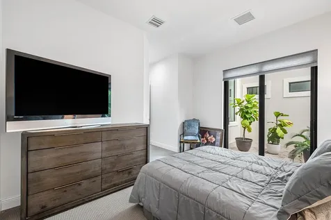 6901 NW 25th Way Boca Raton FL 33496