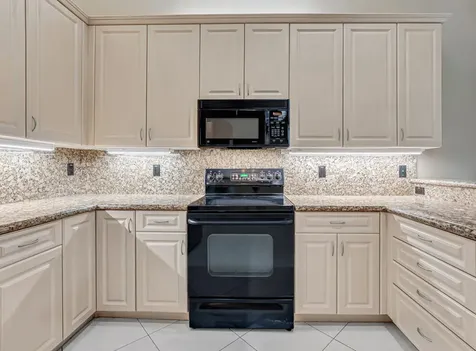 7932 Seagrape Shores Drive Lake Worth FL 33467