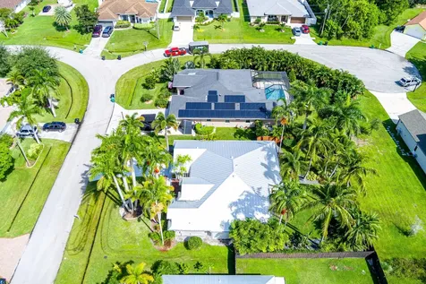 5411 NW Cromey Street Port St Lucie FL 34986
