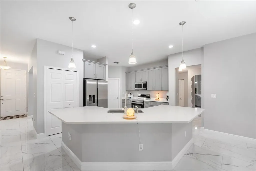 448 SW Vista Lake Drive Port St Lucie FL 34953
