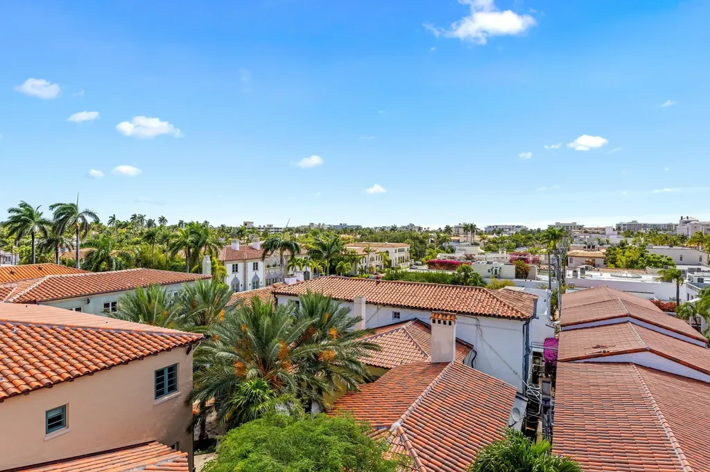 9 Via Parigi Palm Beach FL 33480
