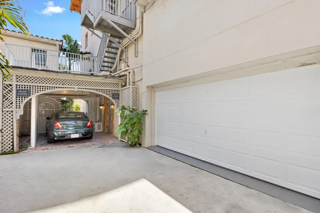9 Via Parigi Palm Beach FL 33480