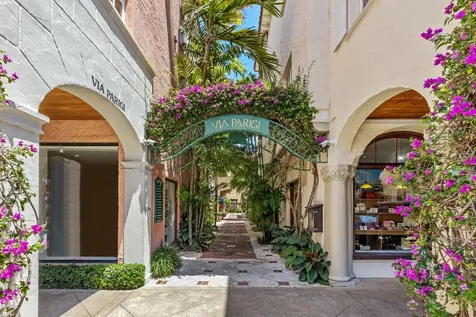 9 Via Parigi Palm Beach FL 33480