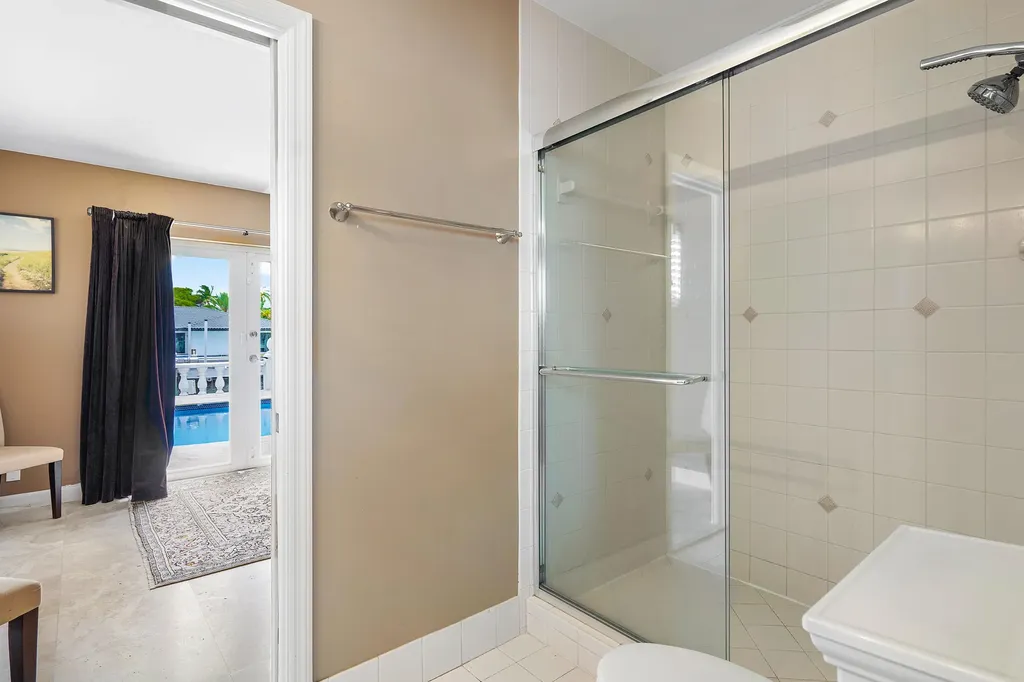 41 Castle Harbor Island Fort Lauderdale FL 33308
