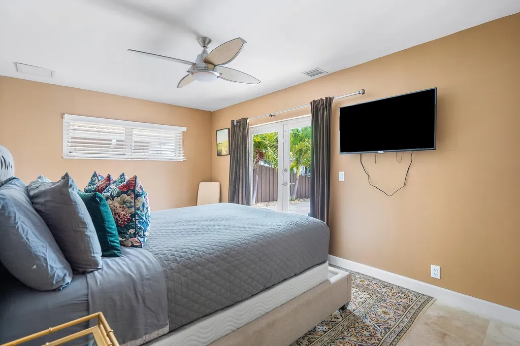41 Castle Harbor Island Fort Lauderdale FL 33308