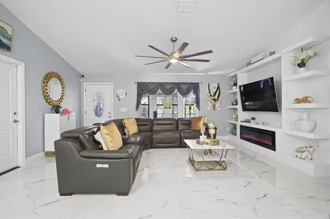 2456 SE Blackhorse Street Port St Lucie FL 34984