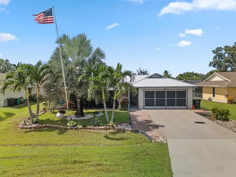 2456 SE Blackhorse Street Port St Lucie FL 34984