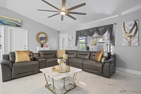 2456 SE Blackhorse Street Port St Lucie FL 34984