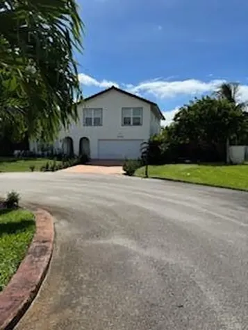 6785 Escondida Drive Lake Clarke Shores FL 33406