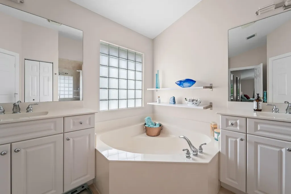 5658 S Fountains Drive Lake Worth FL 33467