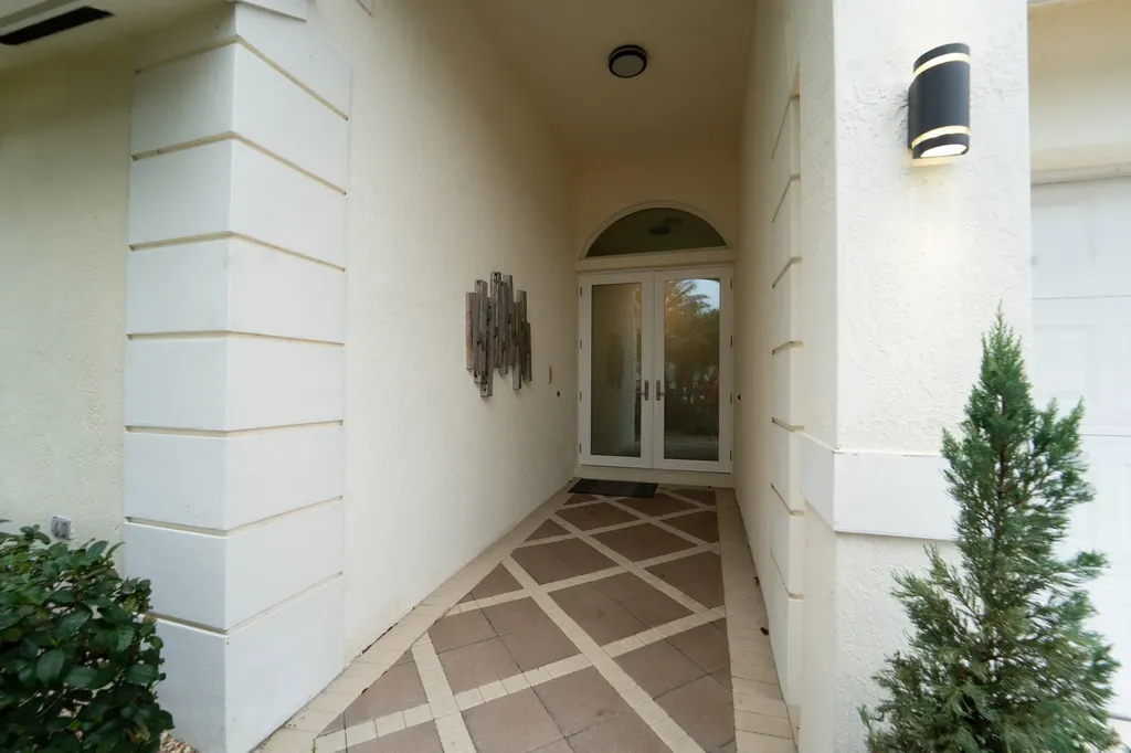 5658 S Fountains Drive Lake Worth FL 33467