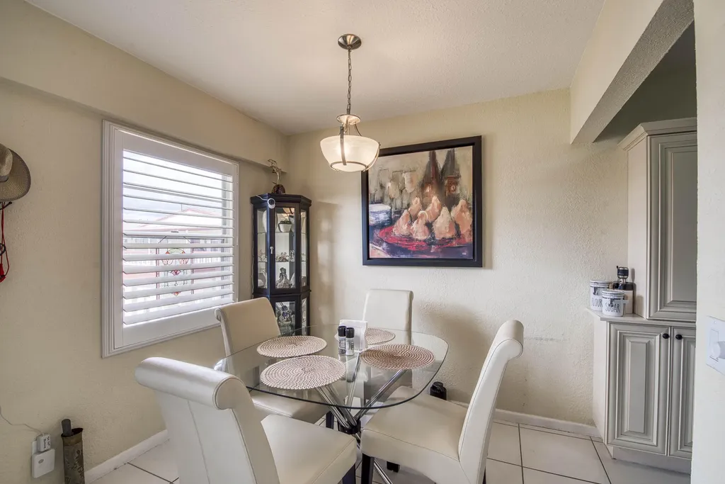 293 Brighton G Boca Raton FL 33434