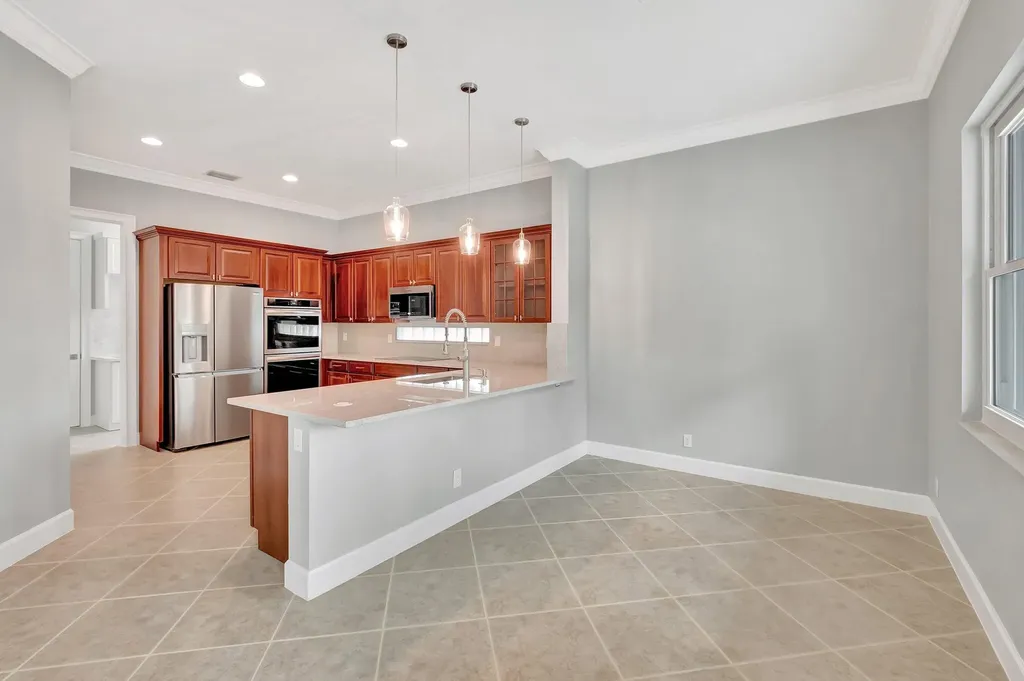 40 Country Lake Circle Boynton Beach FL 33436