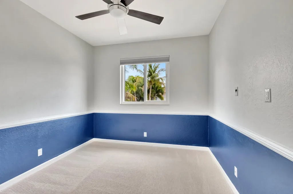 40 Country Lake Circle Boynton Beach FL 33436