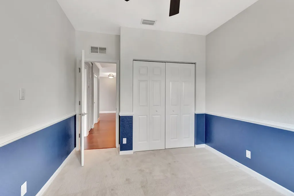 40 Country Lake Circle Boynton Beach FL 33436