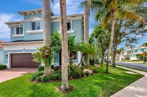 40 Country Lake Circle Boynton Beach FL 33436