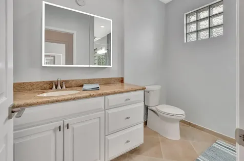 40 Country Lake Circle Boynton Beach FL 33436