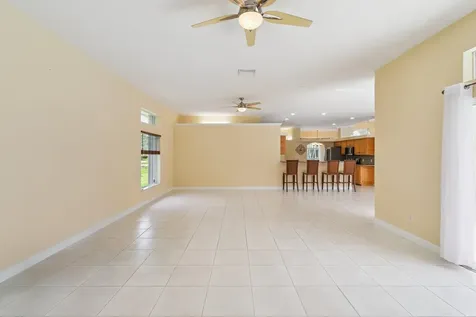 1190 SW Mirror Lake Cove Port St Lucie FL 34986