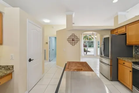 1190 SW Mirror Lake Cove Port St Lucie FL 34986