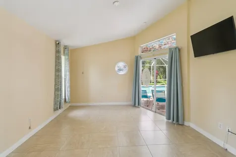 1190 SW Mirror Lake Cove Port St Lucie FL 34986