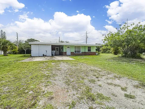 2448 1st Court SE Vero Beach FL 32962