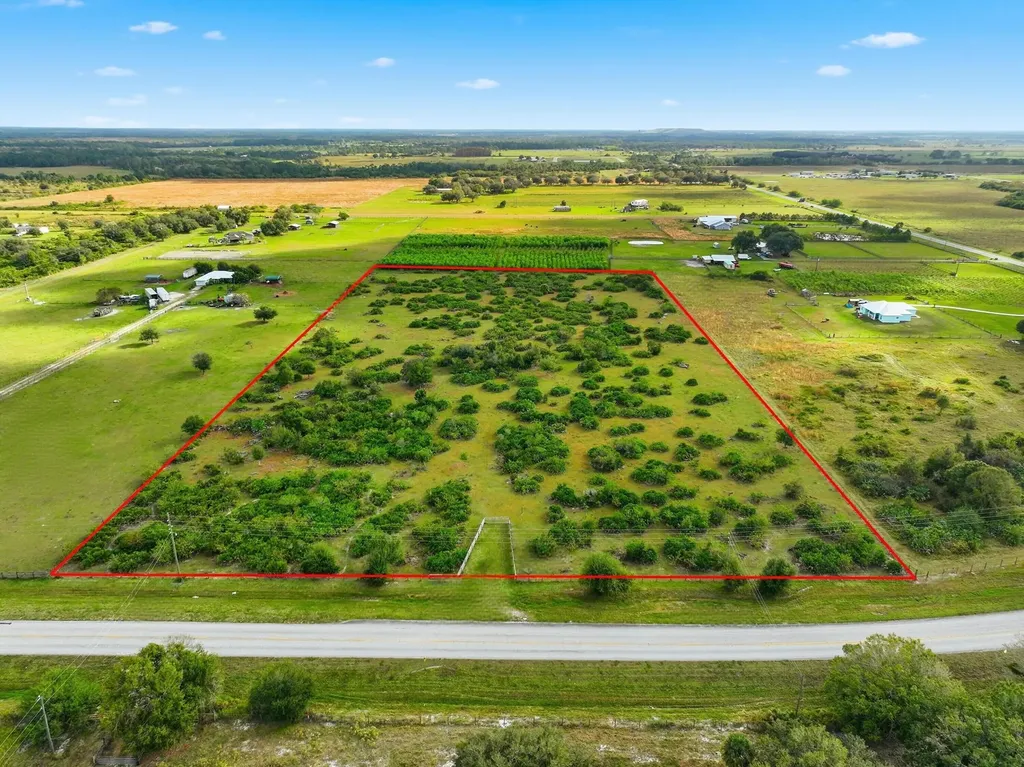 12240 NE 56th Avenue Okeechobee FL 34972