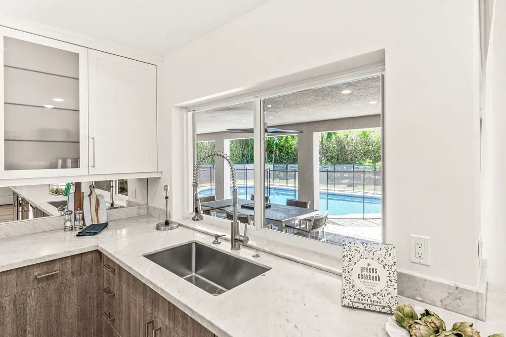 2367 Queen Palm Road Boca Raton FL 33432