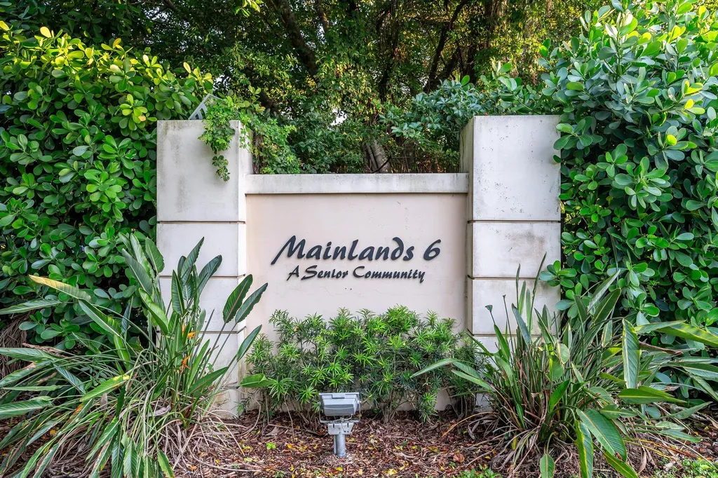 4915 NW 52nd Court Tamarac FL 33319