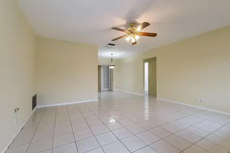 4915 NW 52nd Court Tamarac FL 33319