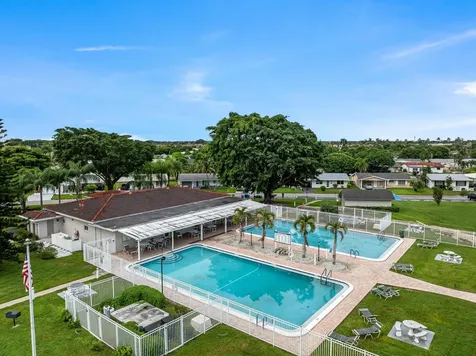 4915 NW 52nd Court Tamarac FL 33319