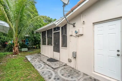 4915 NW 52nd Court Tamarac FL 33319