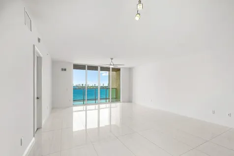 2650 Lake Shore Drive Riviera Beach FL 33404