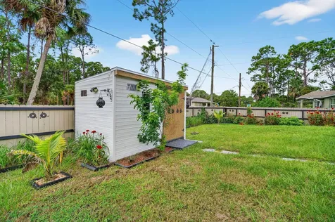280 Falls Church Street SW Palm Bay FL 32908