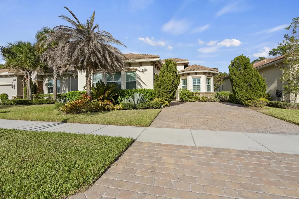10937 SW Visconti Way Port St Lucie FL 34986