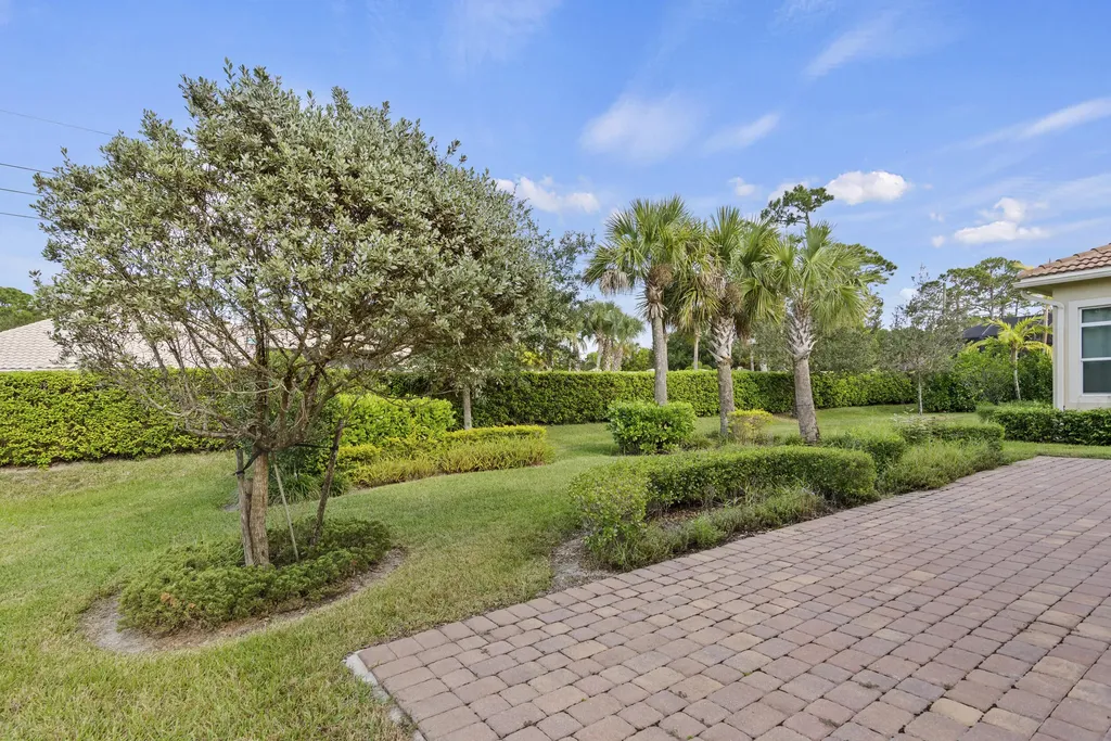 10937 SW Visconti Way Port St Lucie FL 34986