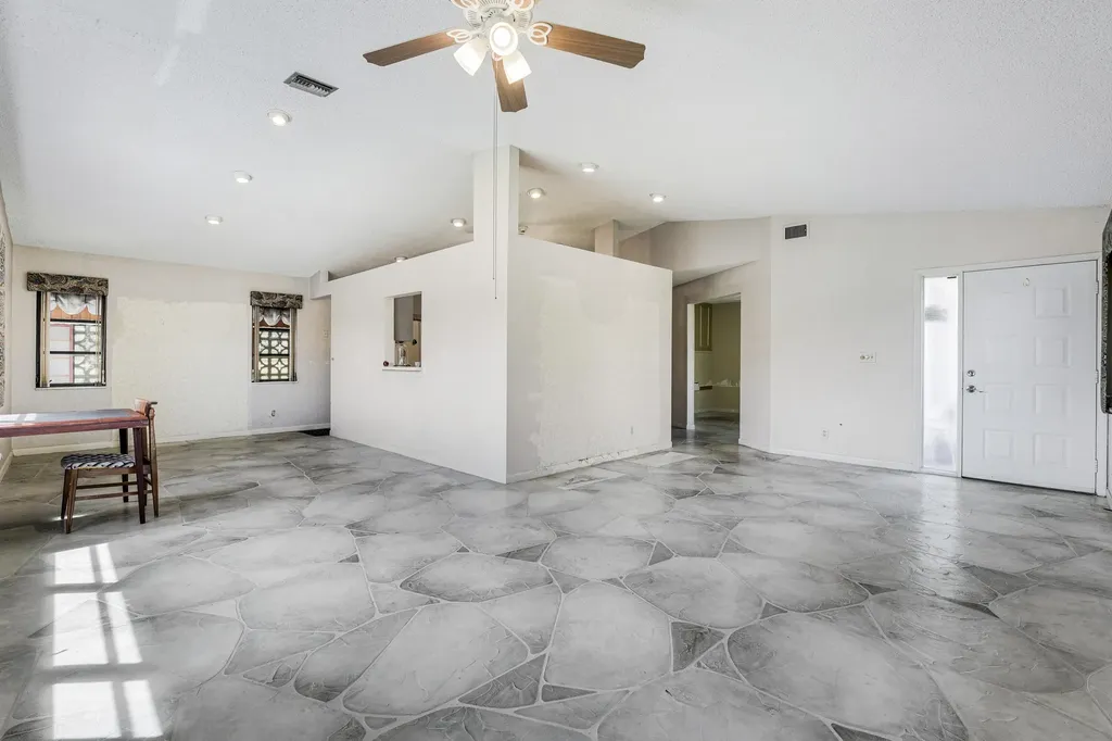 8421 Bonita Isle Drive Lake Worth FL 33467