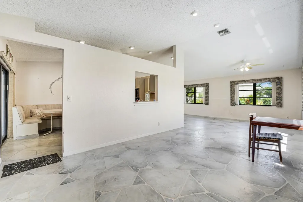 8421 Bonita Isle Drive Lake Worth FL 33467